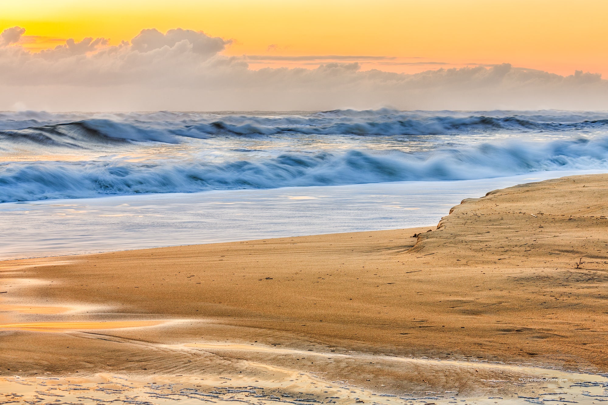 Nags Head beach captured in the  glow of early morning.